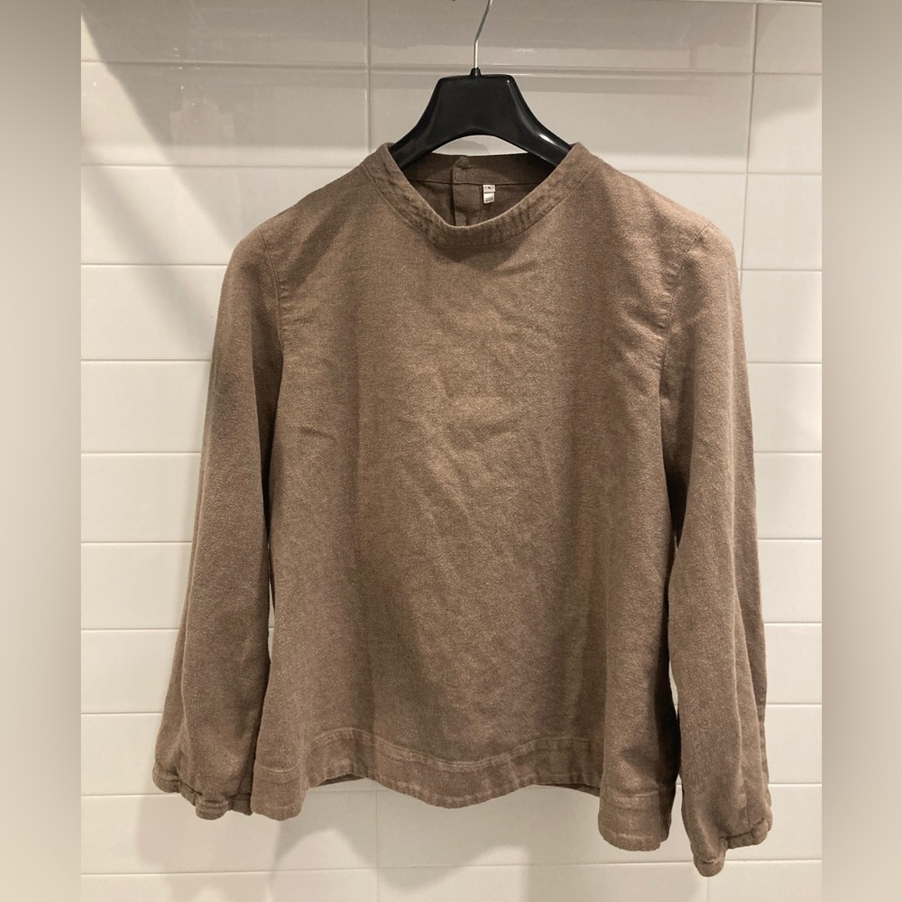 Women’s Muji Long Sleeve Shirt with buttons on back
